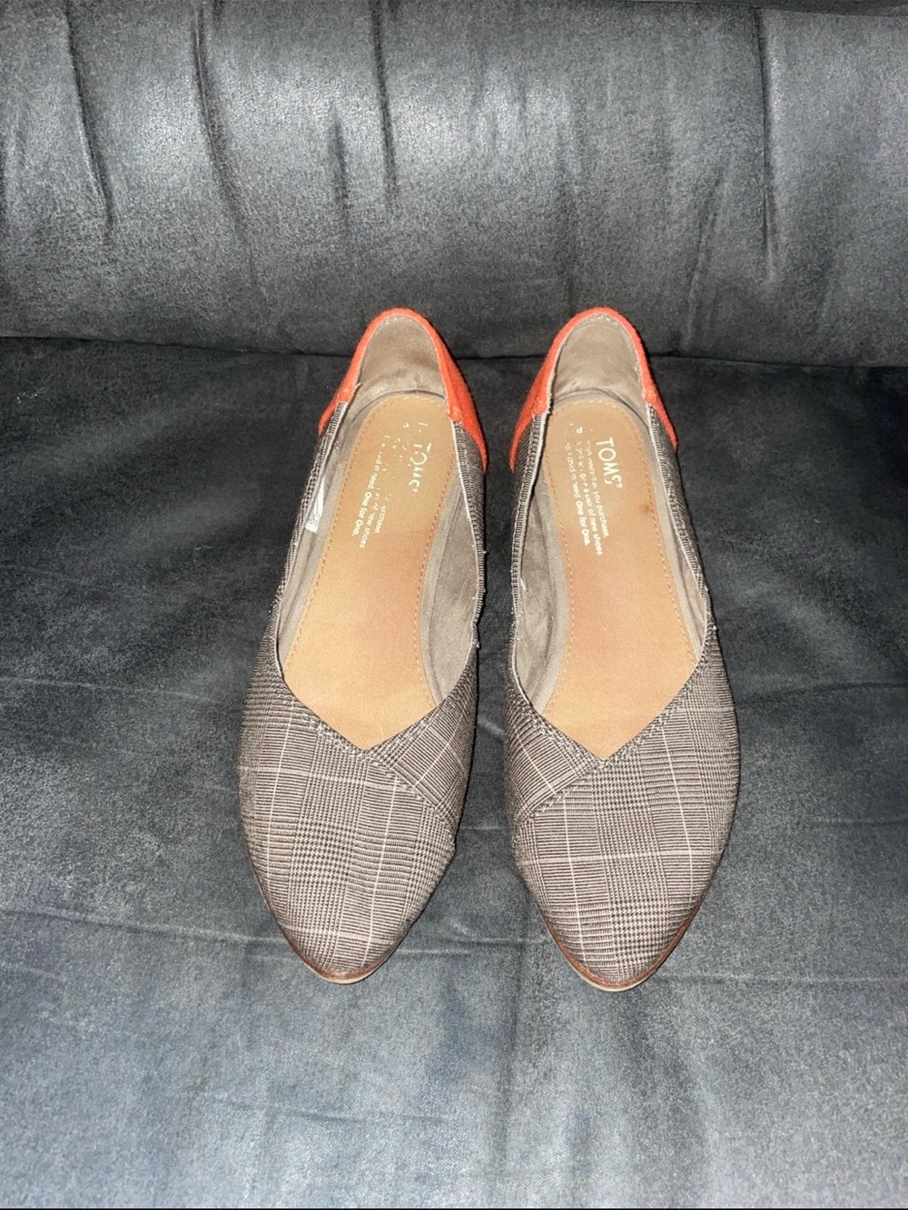 Tom’s tweed flats size 8
